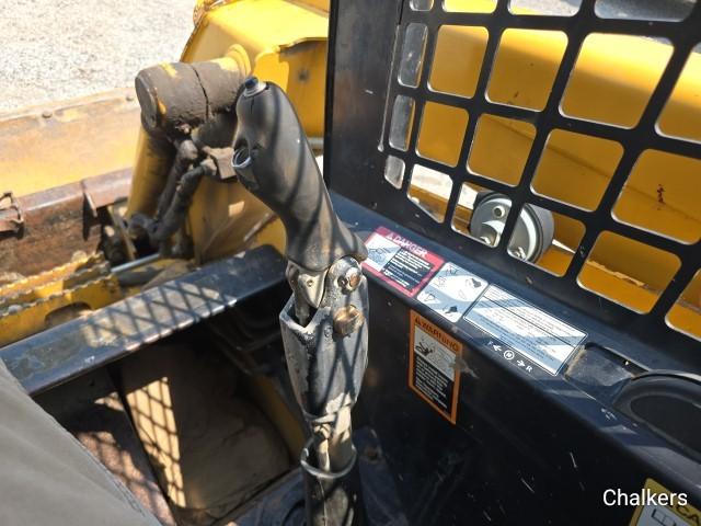 John Deere 320 Skidsteer