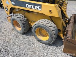 John Deere 320 Skidsteer