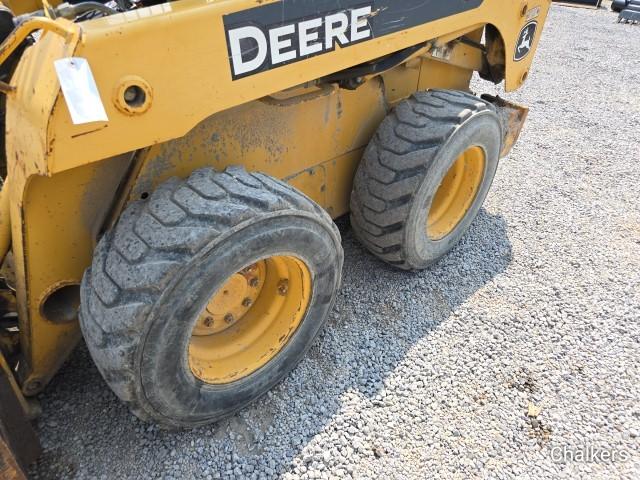 John Deere 320 Skidsteer