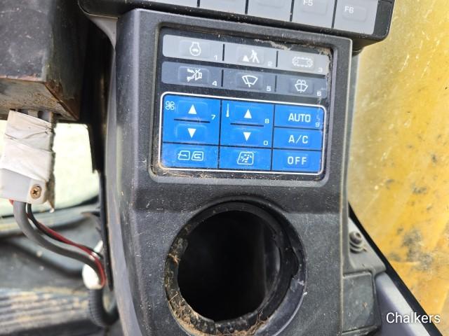 2014 Komatsu PC210 LC-10 Excavator