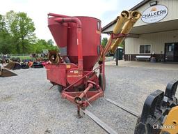 New Holland 352 Grinder Mixer