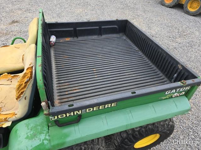 John Deere 6x4 Gator