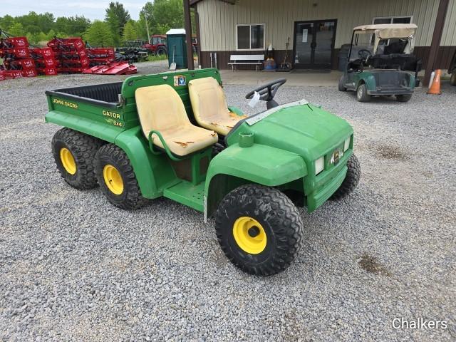 John Deere 6x4 Gator