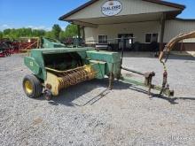 John Deere 336 Square Baler w/Kicker