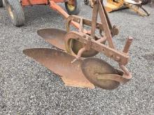Massey Harris 2btm. 3pt. Plow