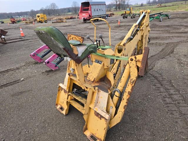 John Deere QT Backhoe Att.