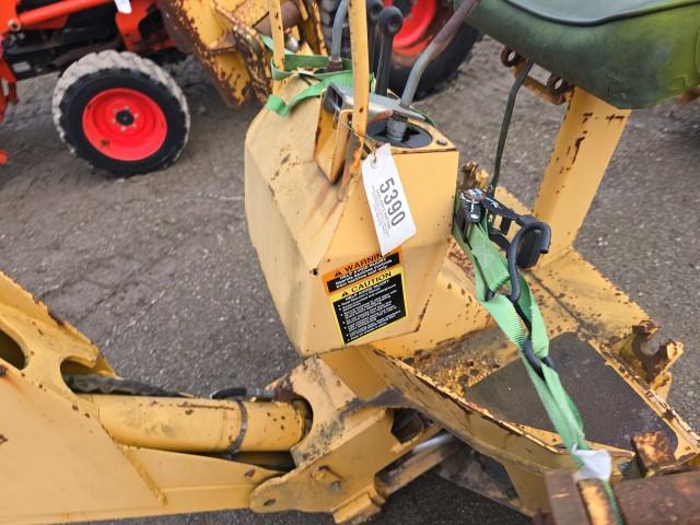John Deere QT Backhoe Att.