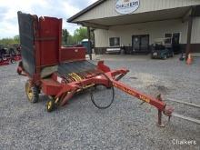 New Holland 166 Hay Inverter