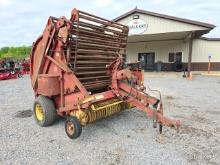 New Holland 850 Round Baler