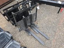Mini Skidsteer QT Pallet Forks