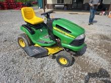 John Deere LA110 Riding Mower