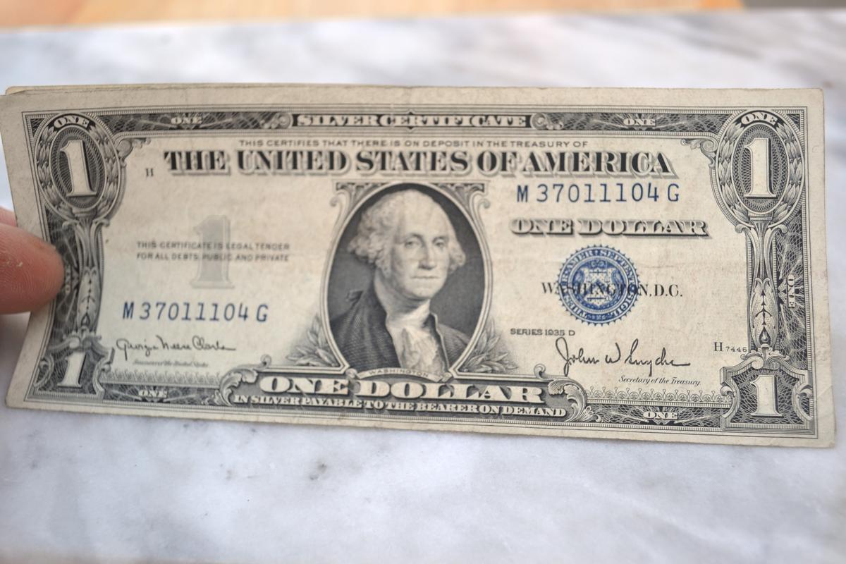 1935-D $1 Silver Certificate Dollar Note