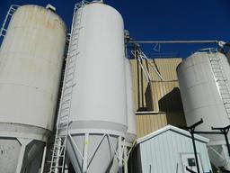 Friesen Vertical Hopper Bottom Bin