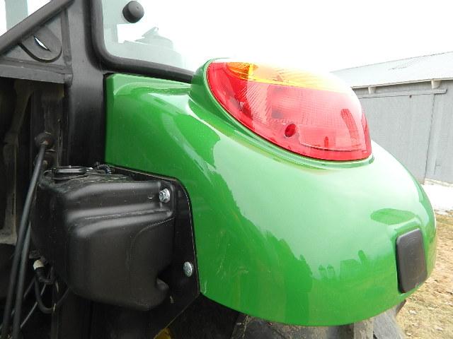 John Deere 2015 5085E Tractor