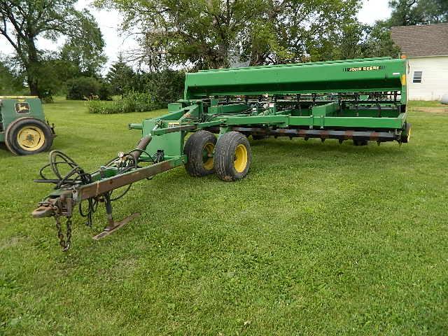 Pair of John Deere 750 Drills w/Hitch