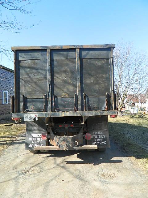 Ford 8000 Diesel w/Cat 3208 210 HP Motor, 10 Speed Single Hyd Dump