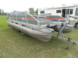 24' Suntracker Party Barge w/35 hp Mercury Motor & Trailer