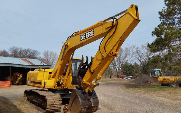 John Deere 160LC Excavator w/Hyd Thumb