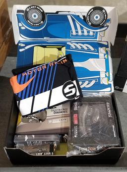 (6) Loot Crates
