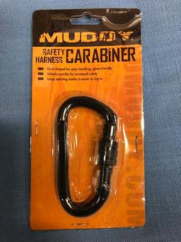 (27) Muddy Safety Harness Carabiner