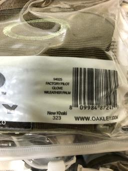(20) Pair Oakley Factory Pilot Gloves