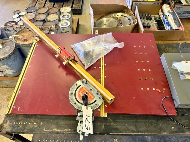 INCRA MITER 5000 TABLE SAW GAUGE WITH SLED
