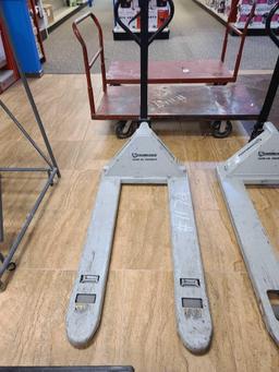 Strongway Pallet Jack (5,500 lb Capacity)