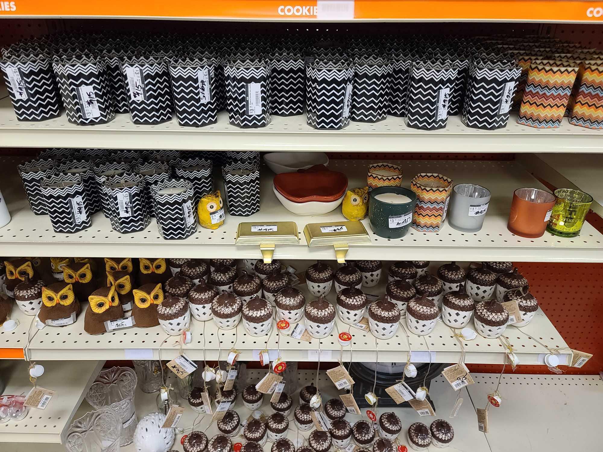 Lot w/Candles (Rack Not Included)