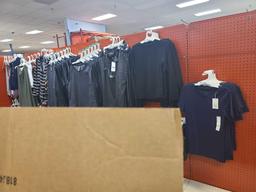 Lot w/Women's Tops(Rack Not Included)