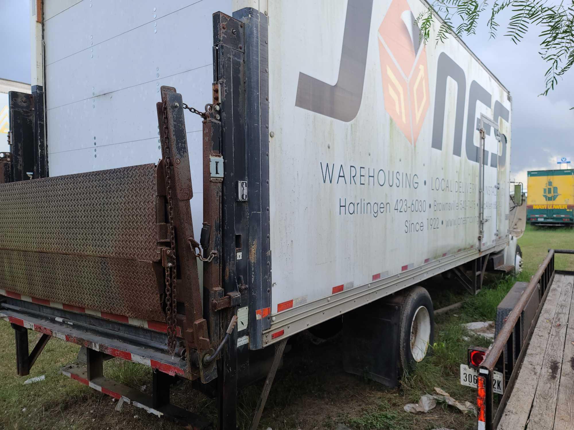 2000 Freightliner FL70 Truck, VIN # 1FV6HFBA3YHG31471