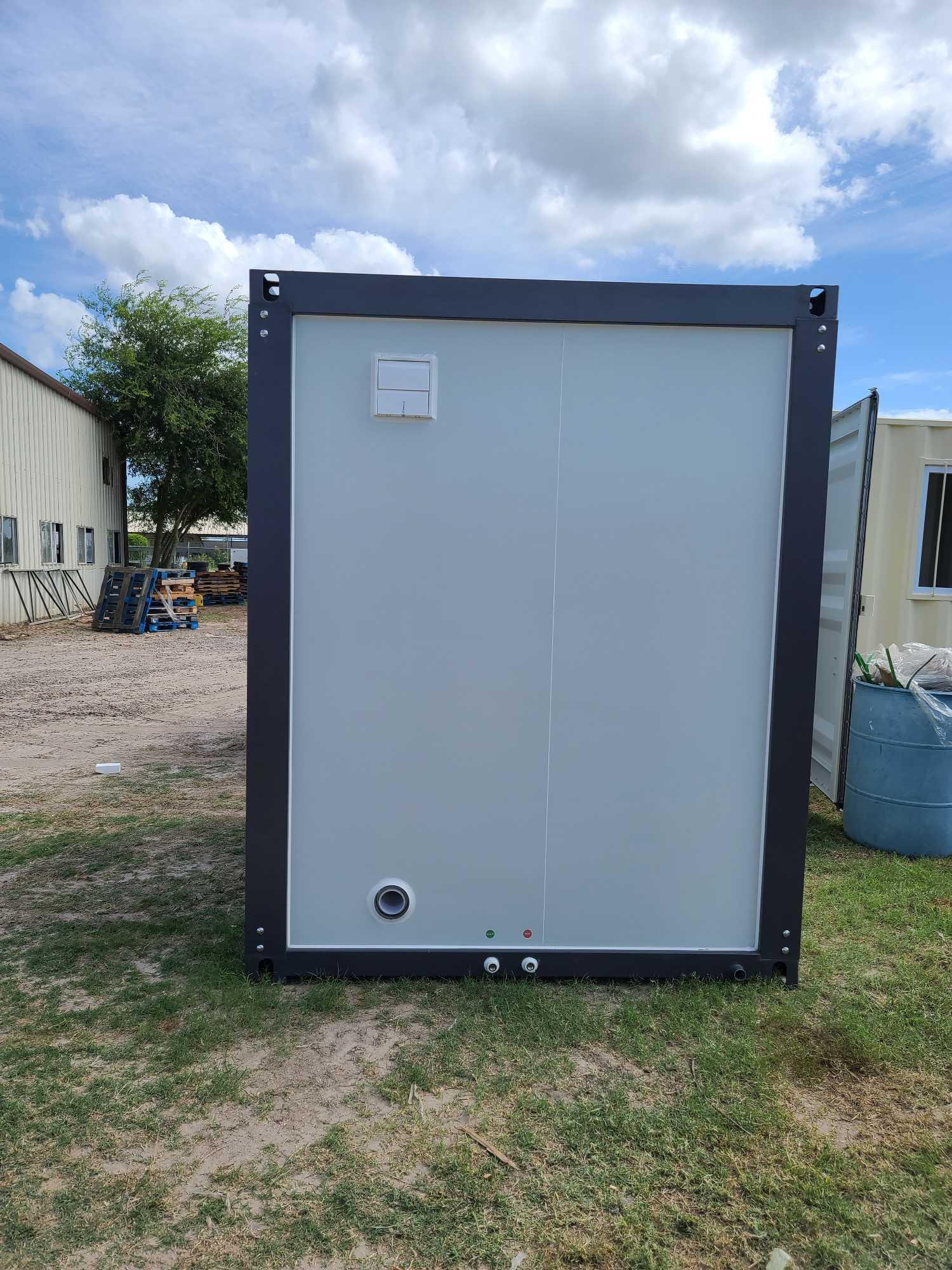 Bastone 110V Portable Toilets w/Shower Misc.Industrial Size L1920*W2160*H2360mm