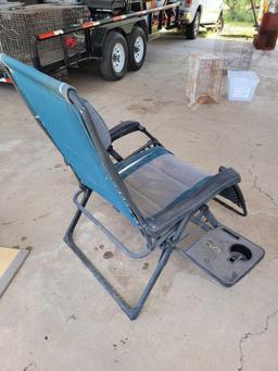 Timber Ridge Zero Gravity Lounger Chair w/Cup Holder