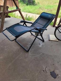 Timber Ridge Zero Gravity Lounger Chair w/Cup Holder