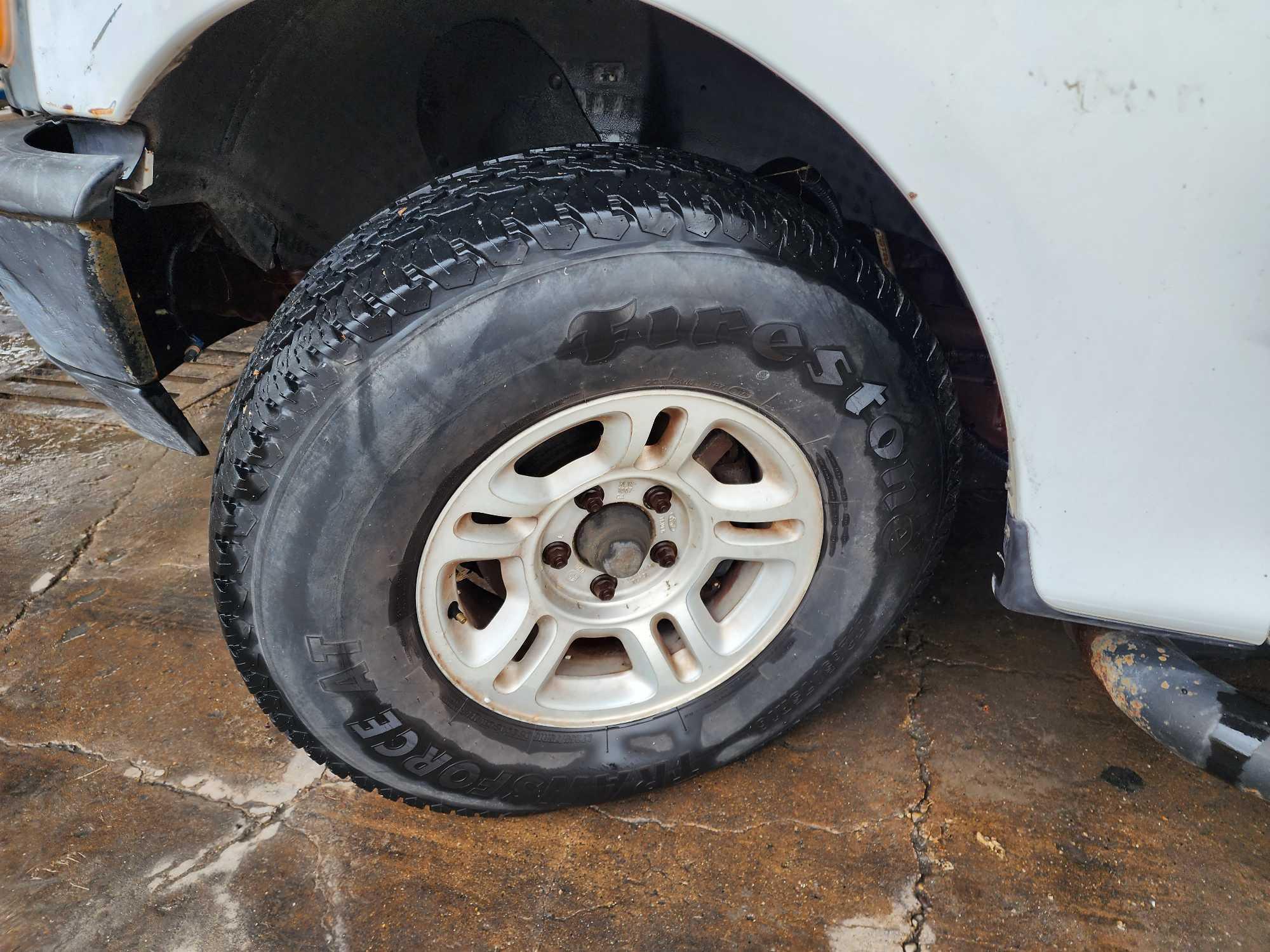 1998 Ford Expedition Multipurpose Vehicle (MPV), VIN # 1FMRU17L2WLB96320