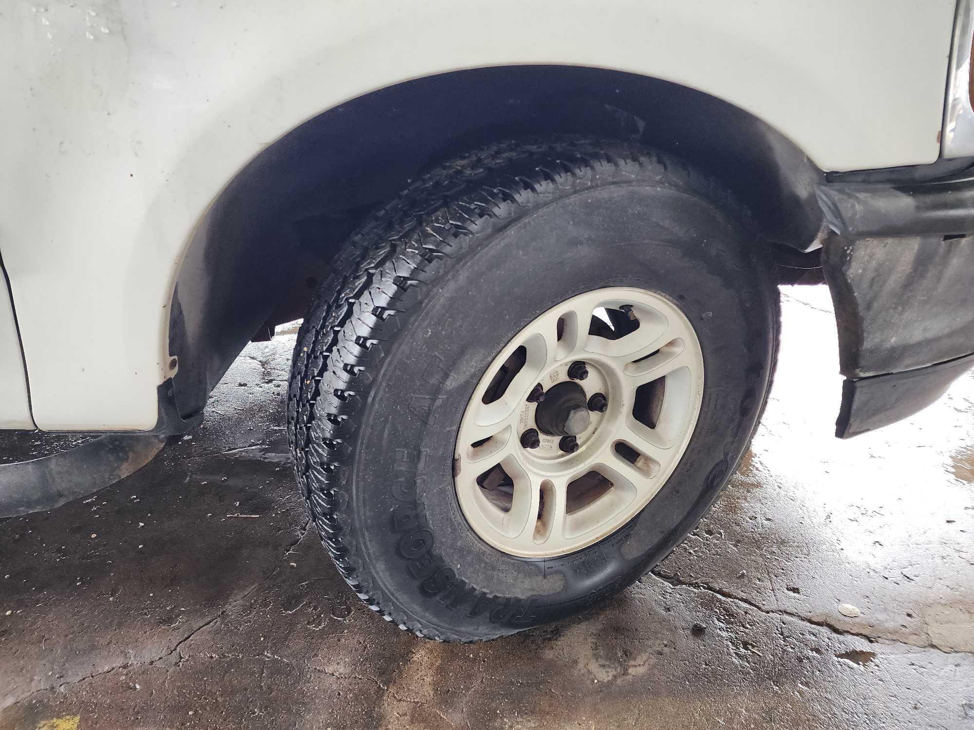 1998 Ford Expedition Multipurpose Vehicle (MPV), VIN # 1FMRU17L2WLB96320