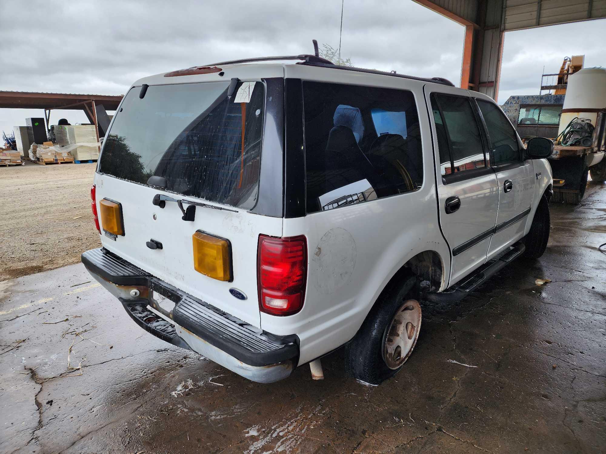 1998 Ford Expedition Multipurpose Vehicle (MPV), VIN # 1FMRU17L2WLB96320