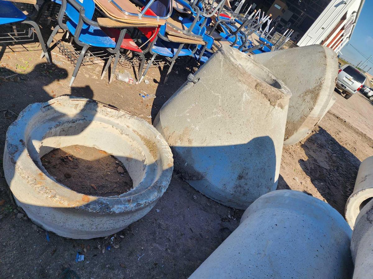 (3) Concrete Precast Risers