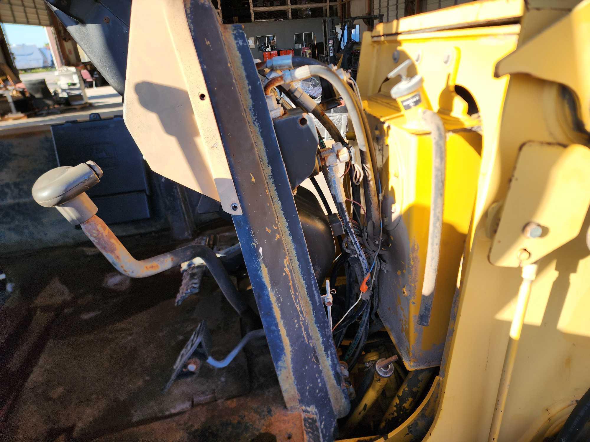 John Deere 300D Backhoe Loader