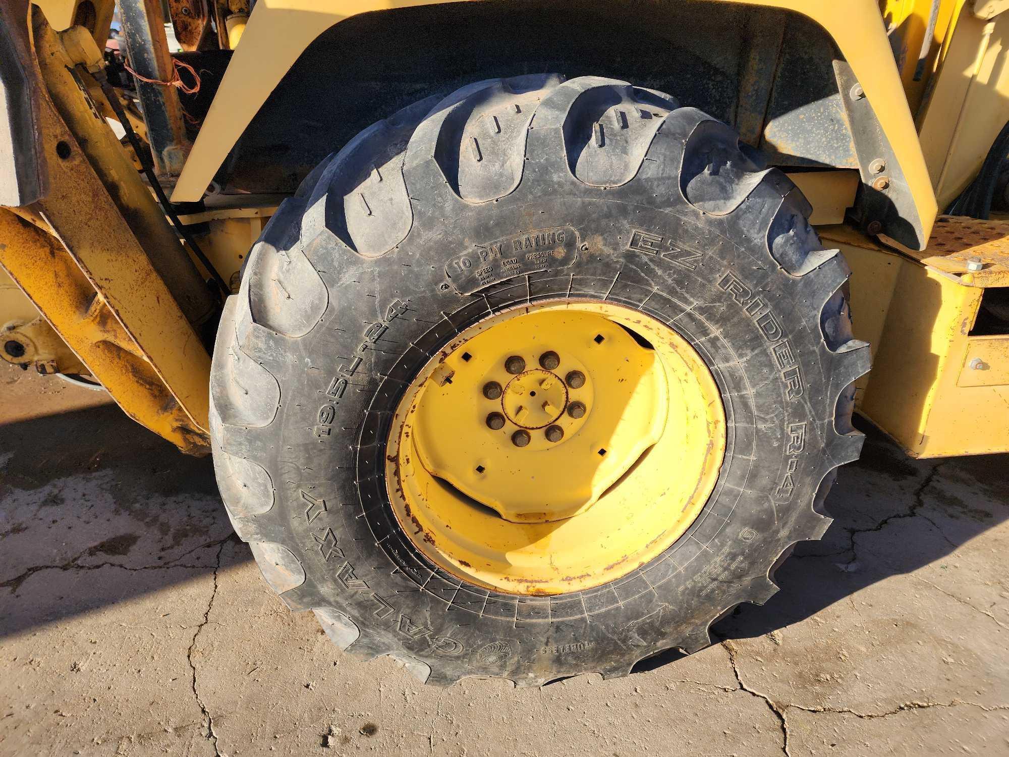 John Deere 300D Backhoe Loader