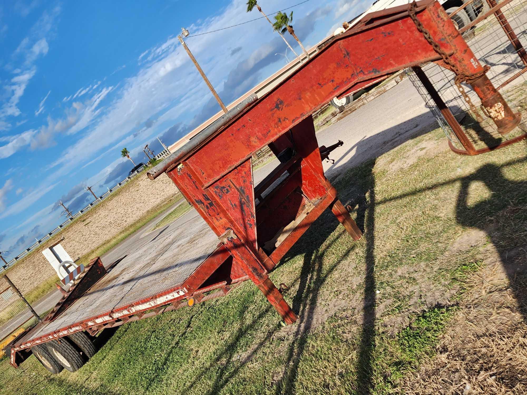 32ft. Gooseneck Trailer *RECEIPT SERVES AS BILL OF SALE