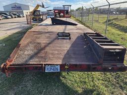 32ft. Gooseneck Trailer *RECEIPT SERVES AS BILL OF SALE