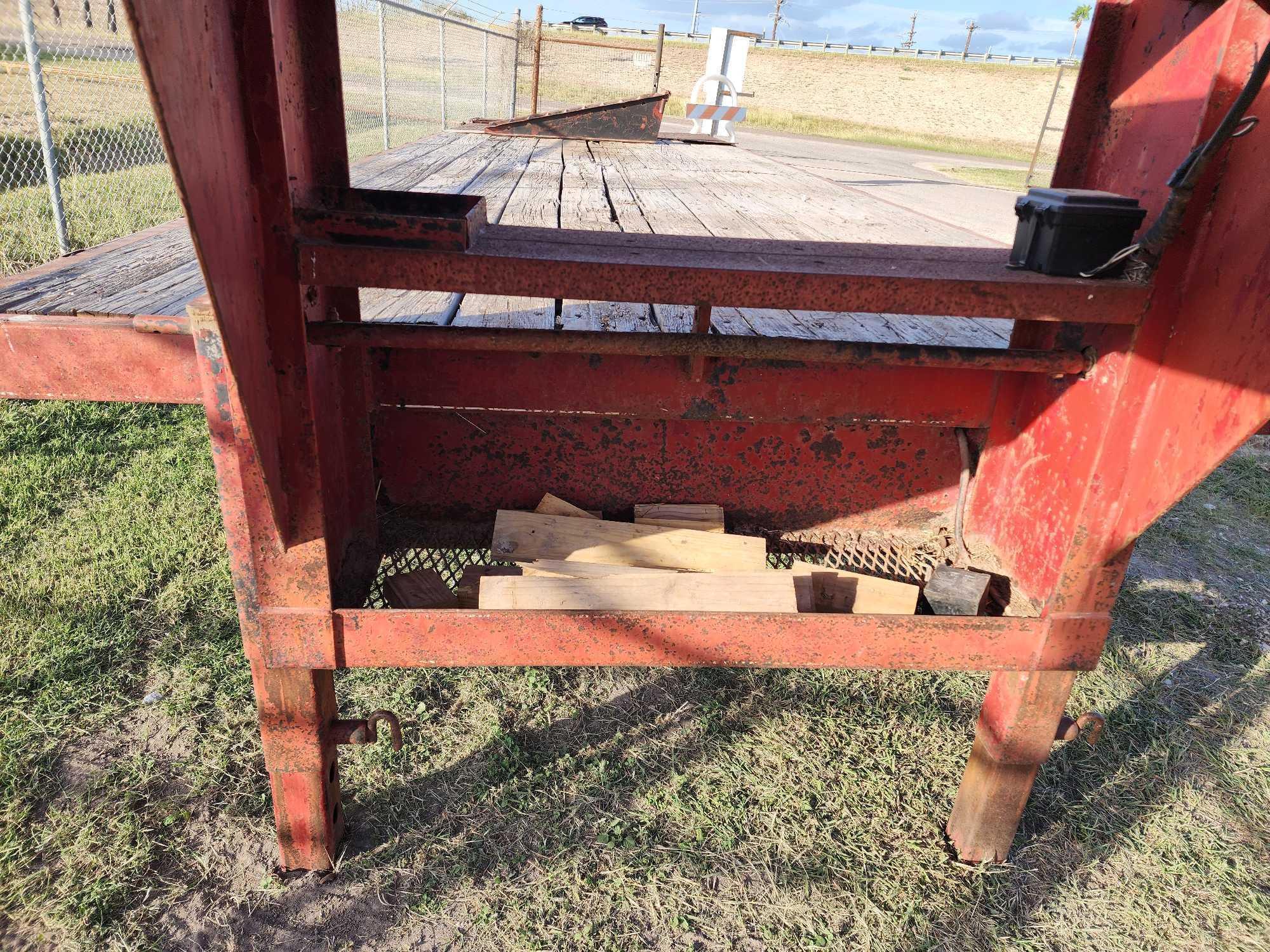 32ft. Gooseneck Trailer *RECEIPT SERVES AS BILL OF SALE