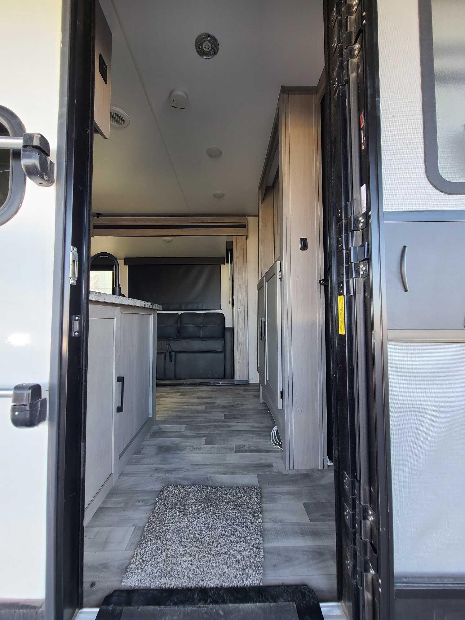 2022 DUTCHMEN KODIAK ULTRALITE 283BHSL RV, VIN # 4YDTKDN28NJ973148 (New/Unused)