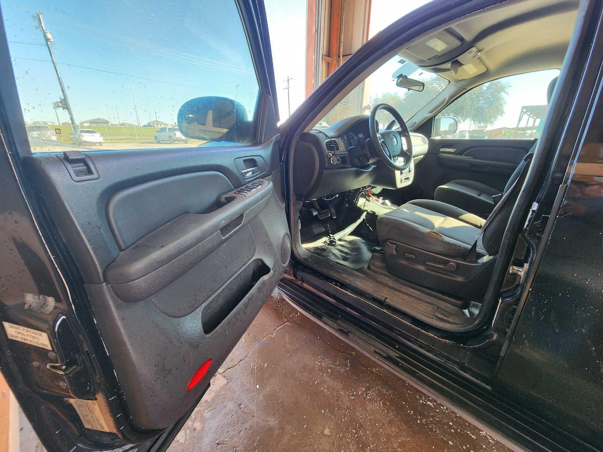 2009 Chevrolet Tahoe Multipurpose Vehicle (MPV), VIN # 1GNEC03089R254905