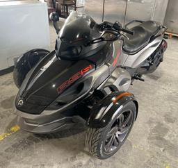 2013 Can-Am Spyder RS Motorcycle, VIN # 2BXNAAC14DV000132