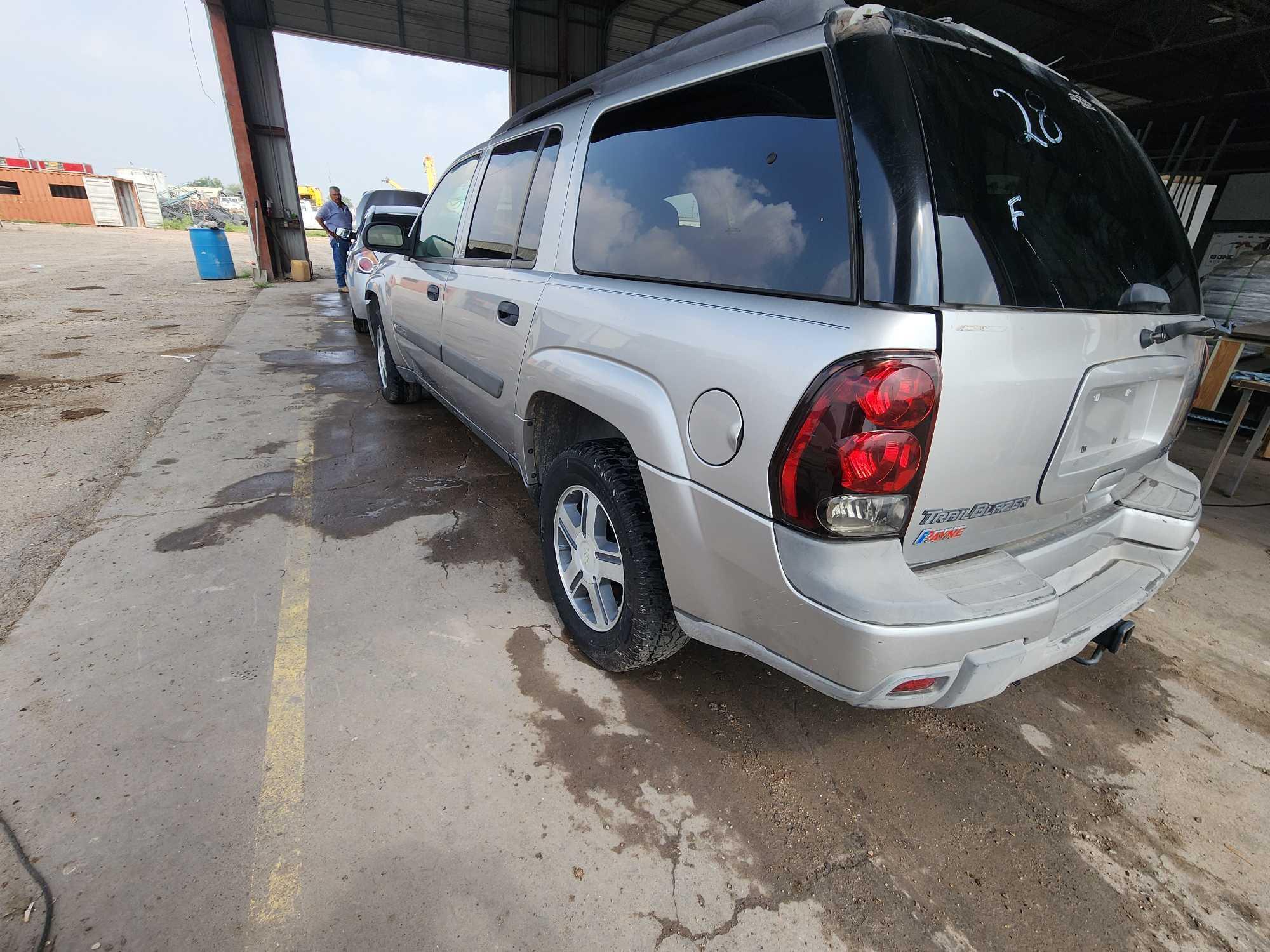 2004 Chevrolet TrailBlazer EXT Multipurpose Vehicle (MPV), VIN # 1GNES16S646241442