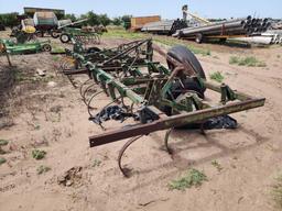 John Deere Spring Cultivator...Srl #011516