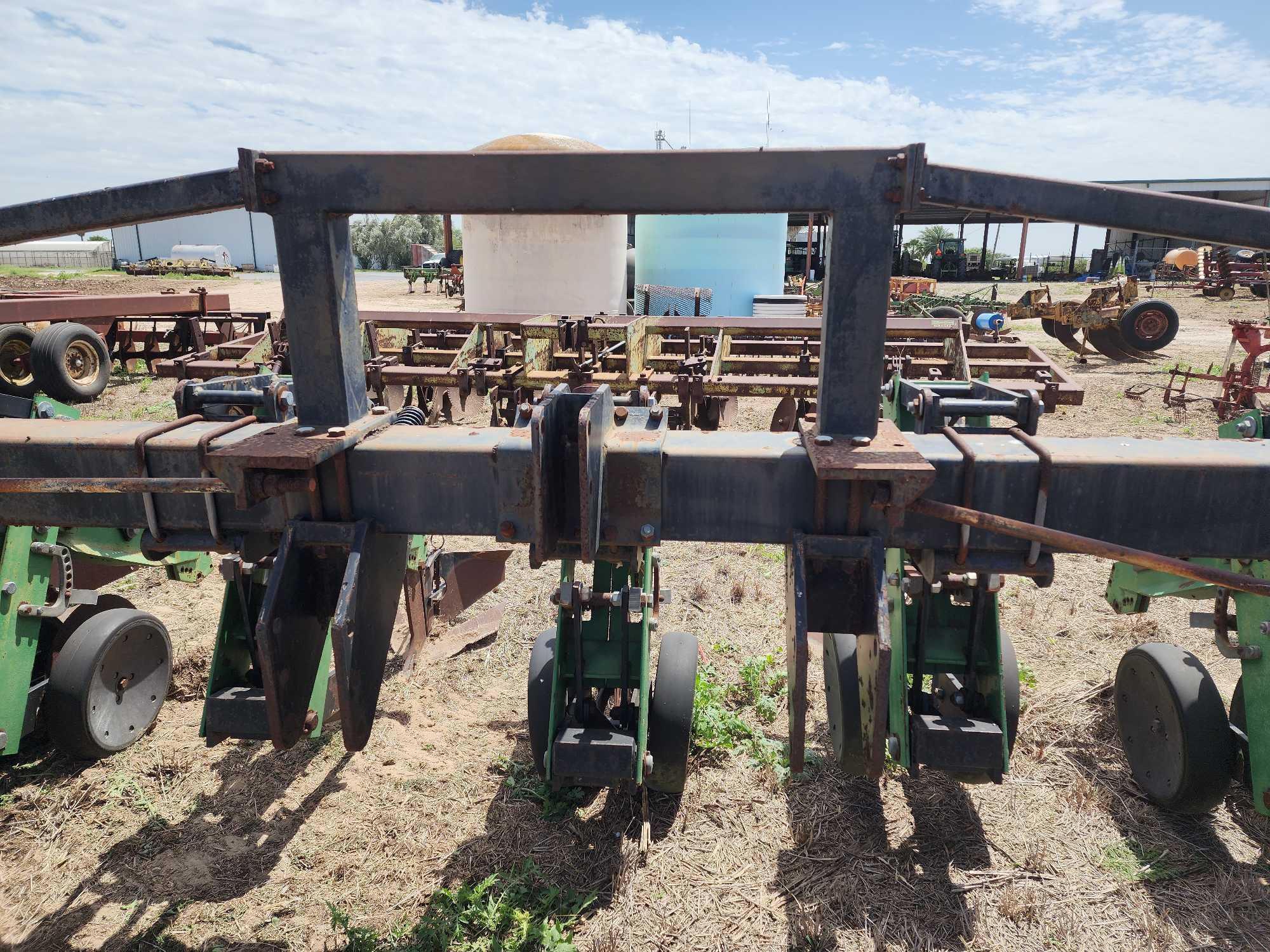 SUKUP Row Crop Cultivators