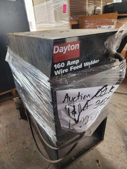 Dayton 160 Amp Wire Feed Welder Model#3Z914E