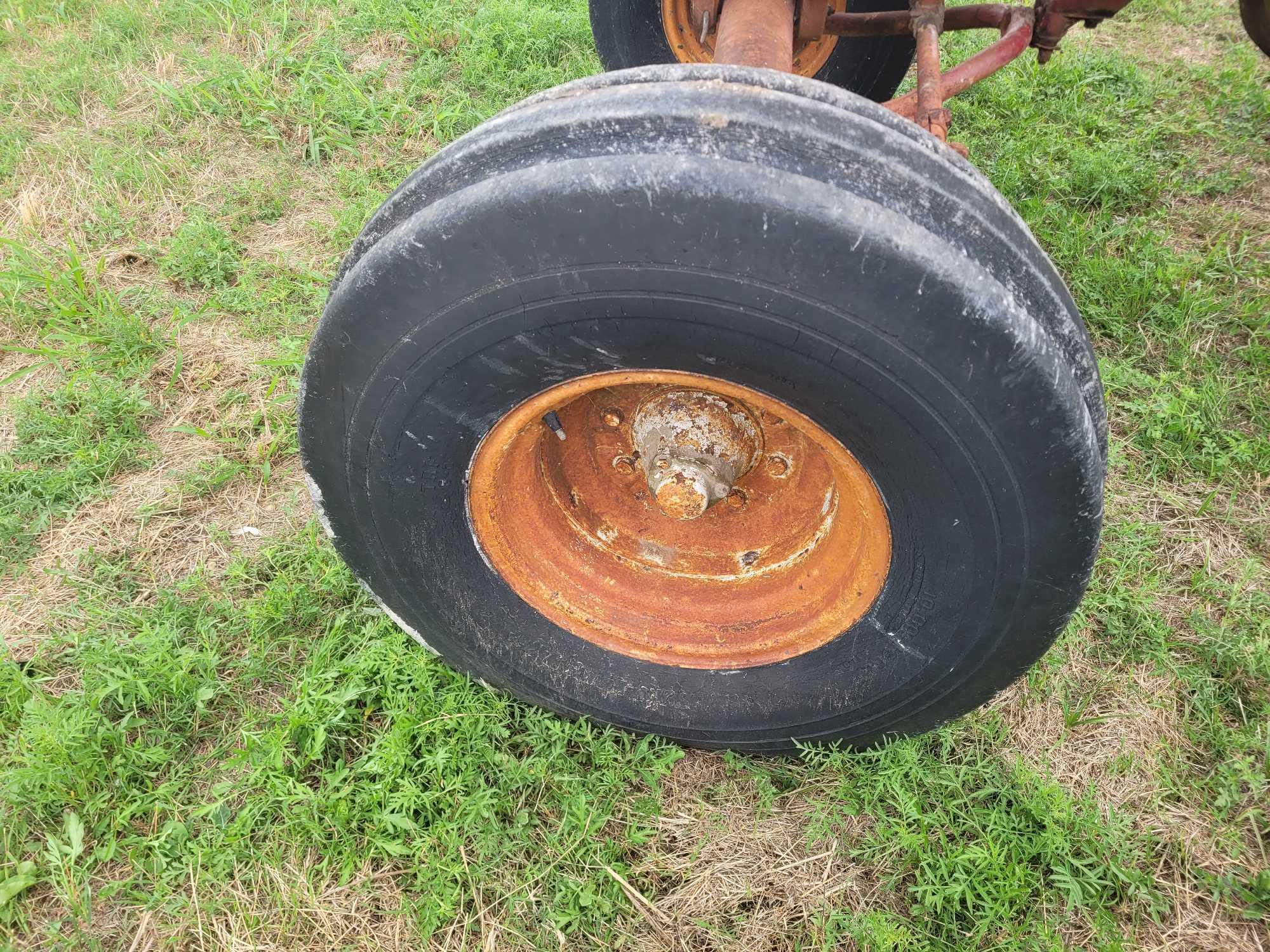 International F-1206 Tractor, Srl. # 7699